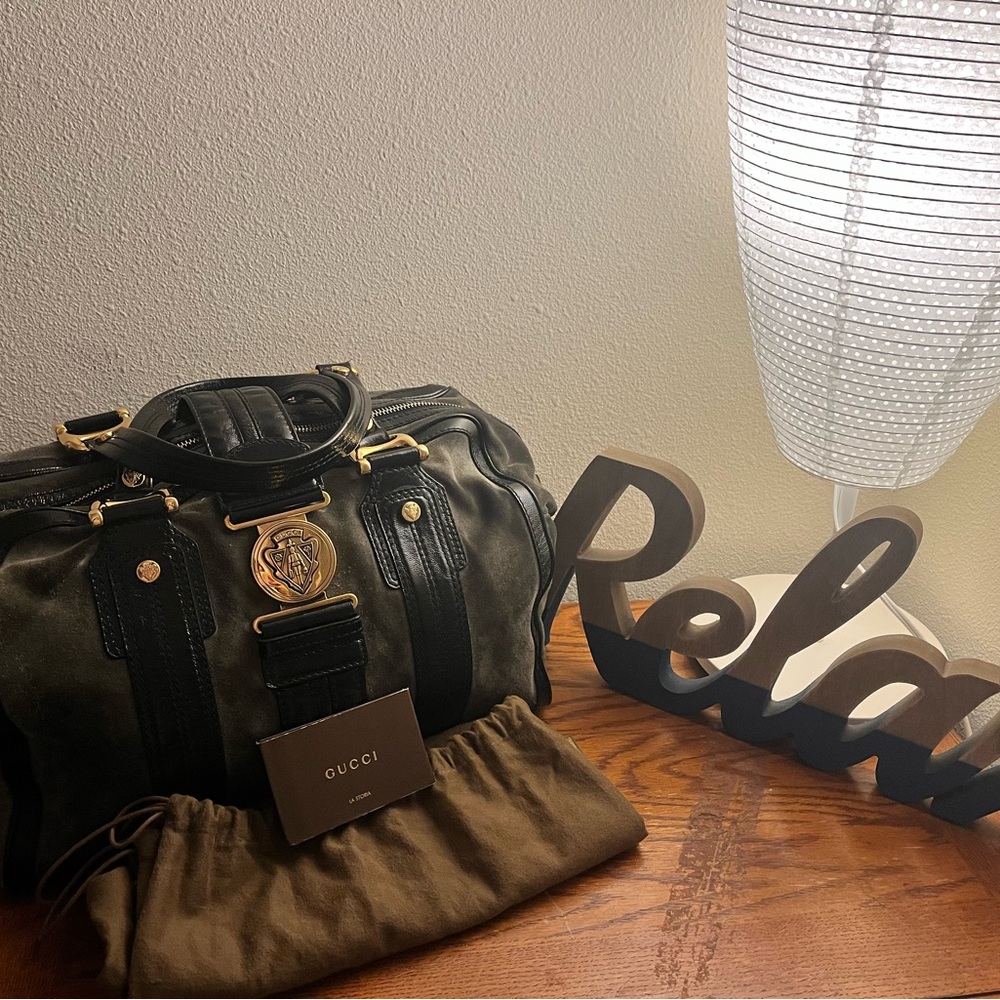 Gucci Black and Brown Travel Bag with Gold Hardware - Picture 2 of 12